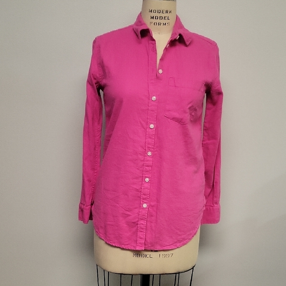 GAP Women's Fuchsia Button-Down Shirt